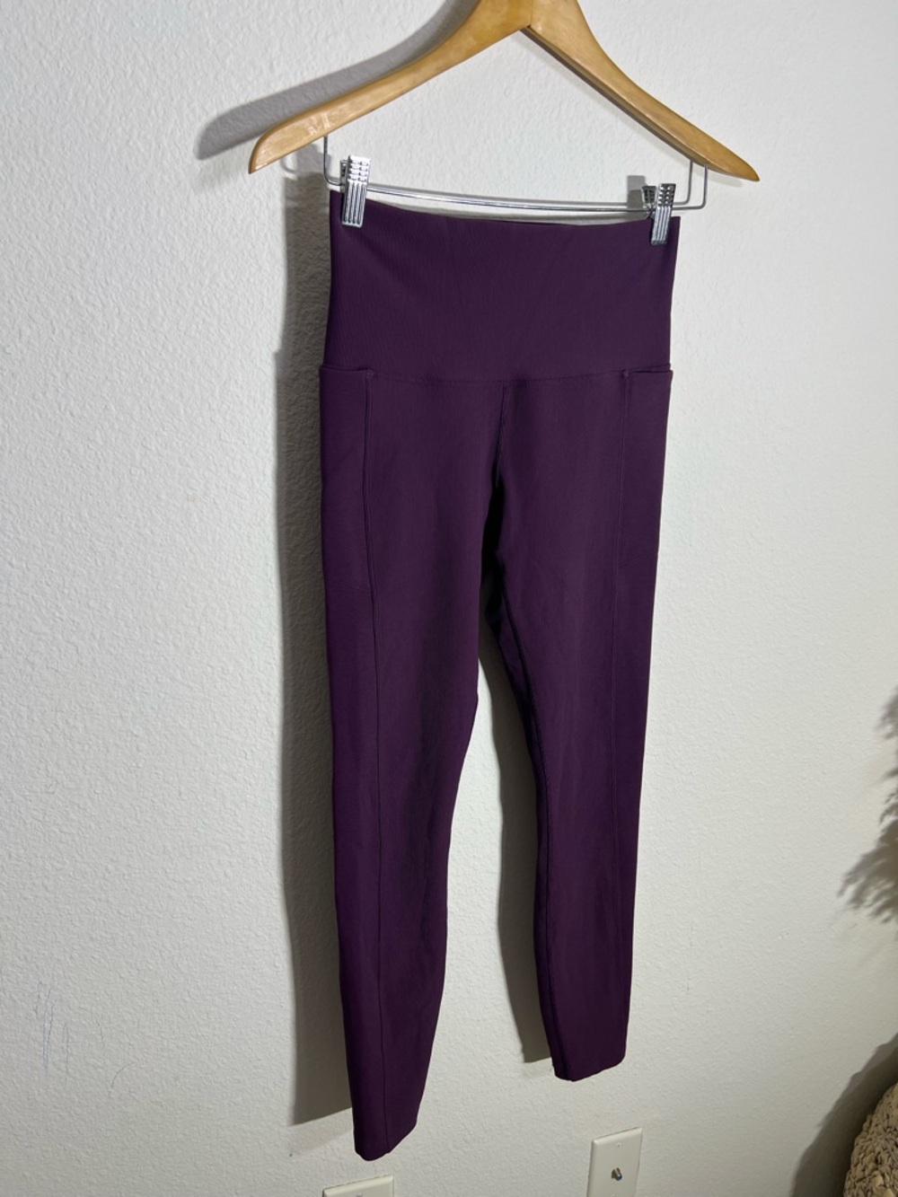 CALIA • ribbed leggings - Picture 2 of 7